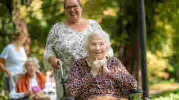 Park Clingendael is heerlijk om samen in te wandelen - Saffier, locatie Nebo