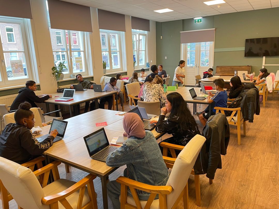 Vrijwilliger gezocht voor huiswerkbegeleiding en/of studievaardigheden!