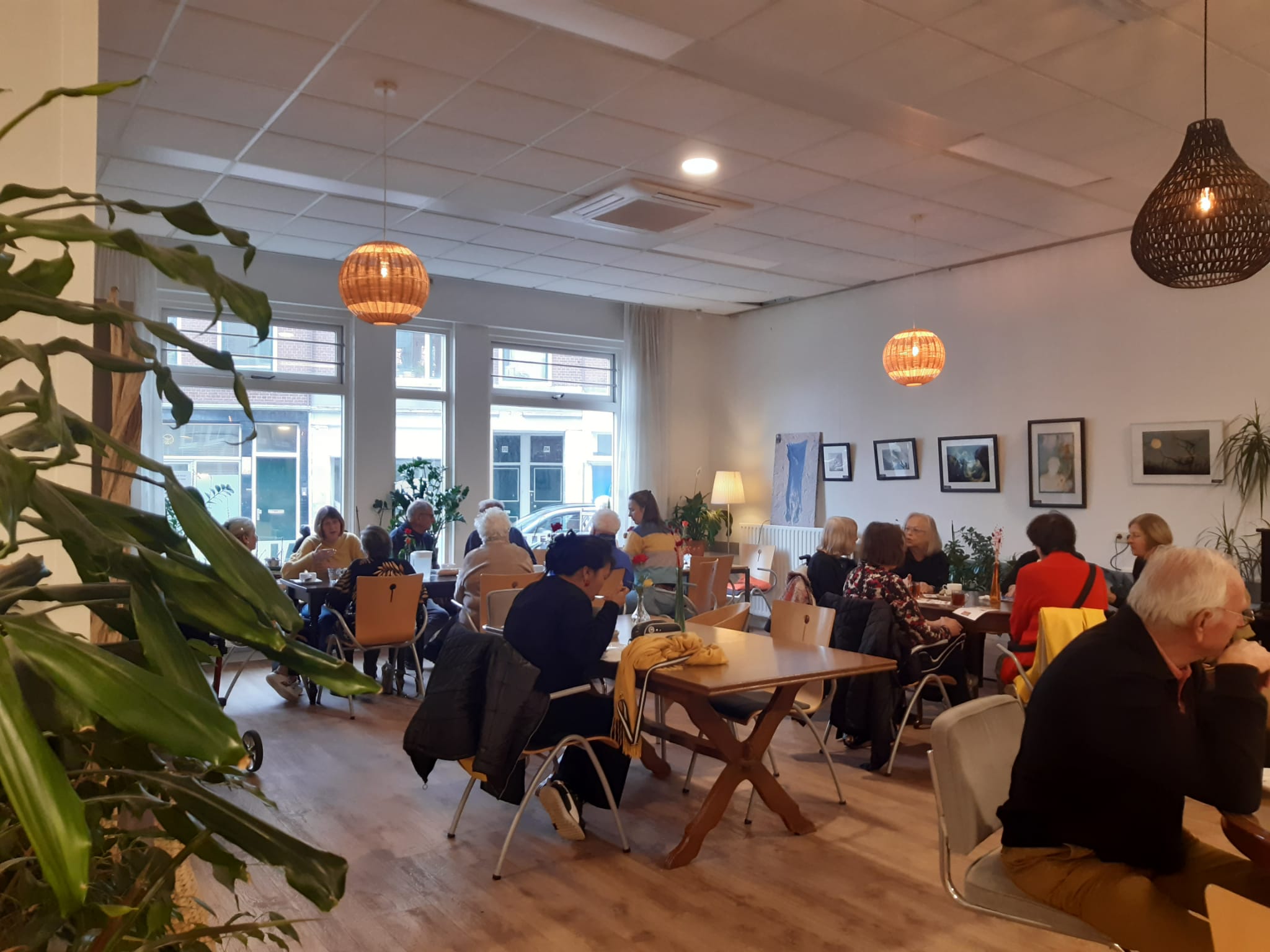 Gastheer/gastvrouw voor het buffet in het Kalhuis gezocht. Jij?