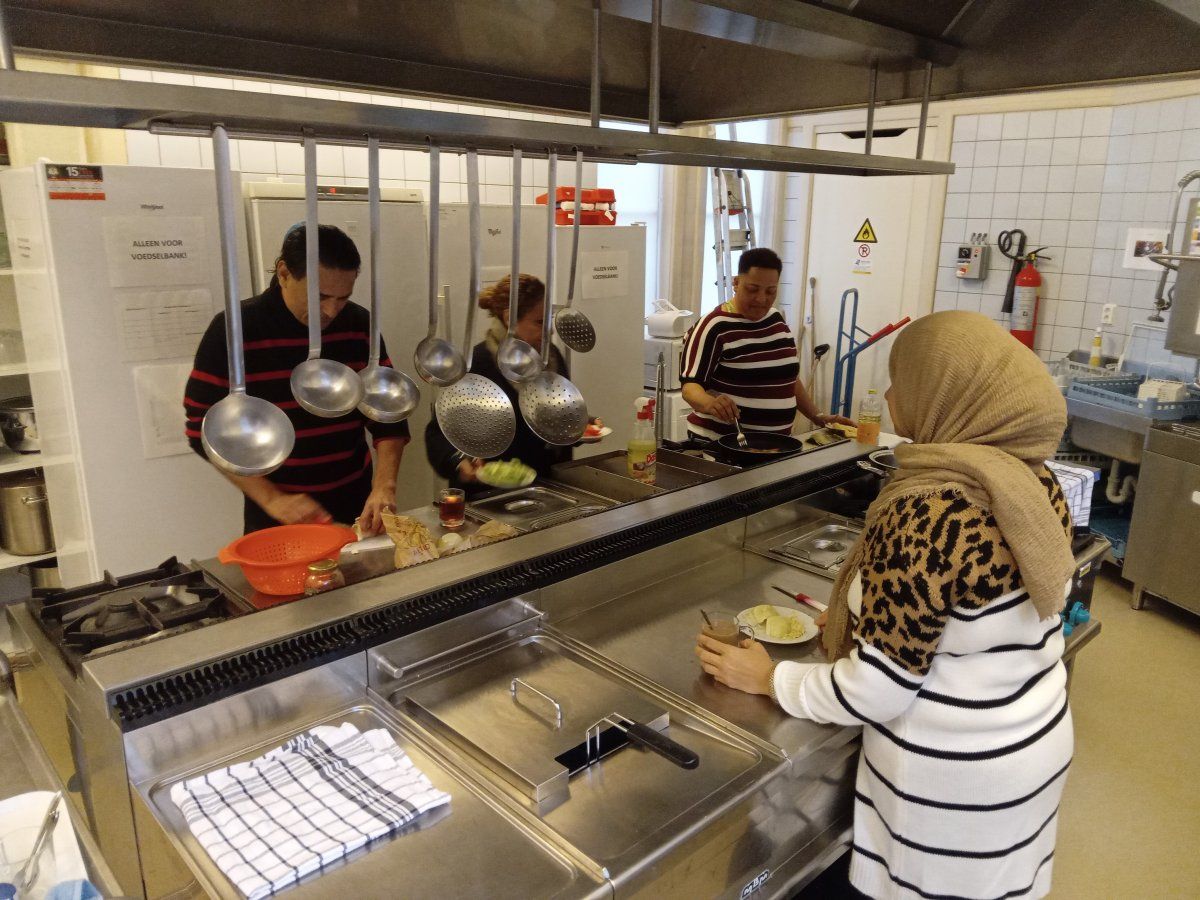 Houd je van koken en vind je het leuk om dit samen met anderen te doen?