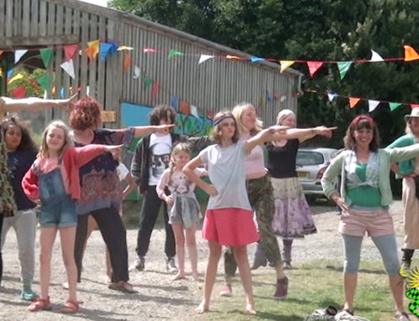 Children's World Creative Community!