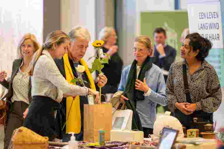 Word vrijwilliger voor de Ouderen Commissie in onze wijk Benoordenhout!