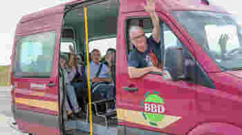 Iedereen die iets voor ouderen wil doen, is van harte welkom in ons team !