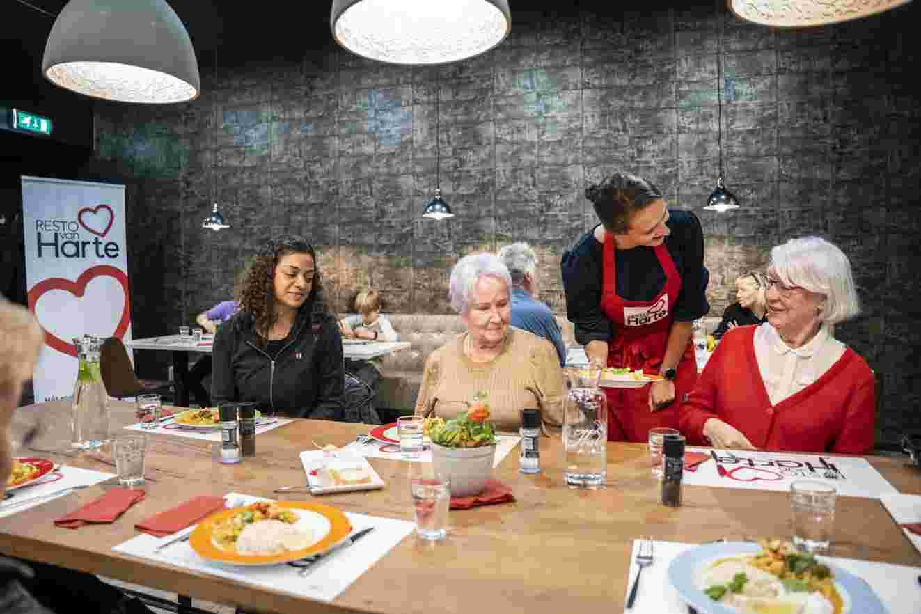 Koken voor de buurt met Resto VanHarte Loosduinen!