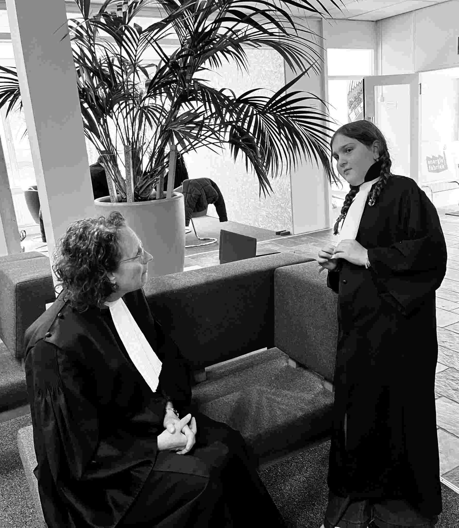 Looking for guest lecturers with a special profession or passion