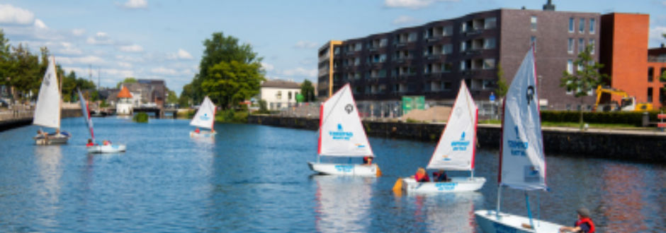  Assistentie bij het jeugdzeilen op het Apeldoorns Kanaal