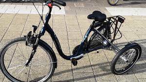 Samen een rondje fietsen over ons woonzorgpark met Hans 