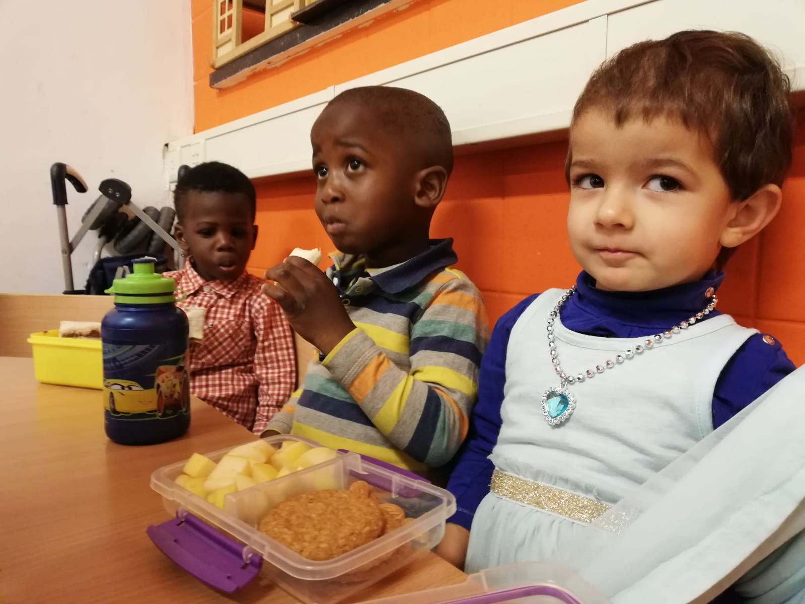  Oppas vrijwilliger voor kleine kinderen