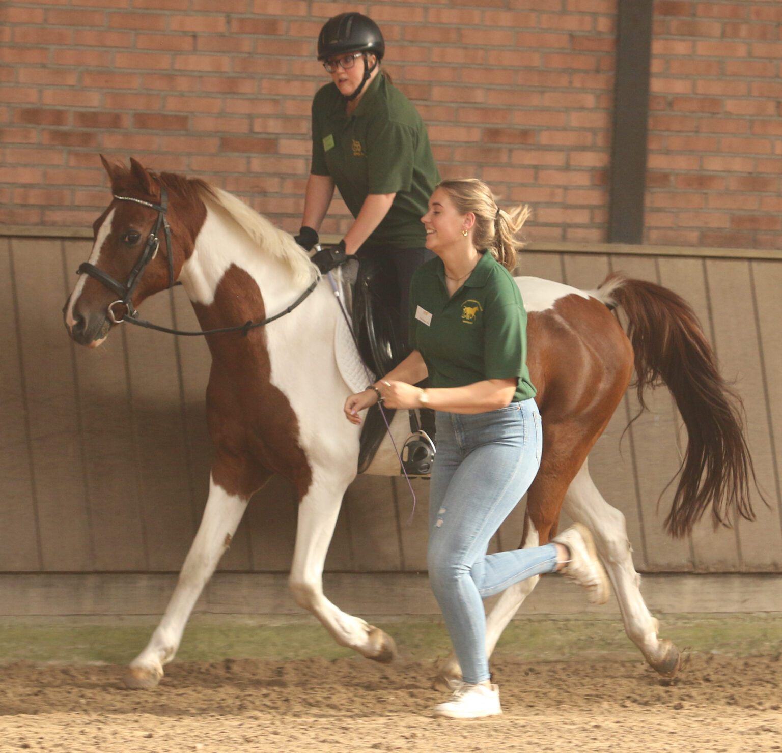 Help jij onze ruiters met een beperking bij het paardrijden? 