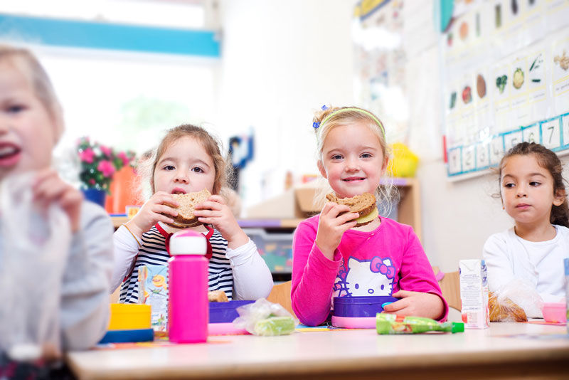 Overblijfmedewerker tussenschoolse opvang bij PCBS De Vlieger
