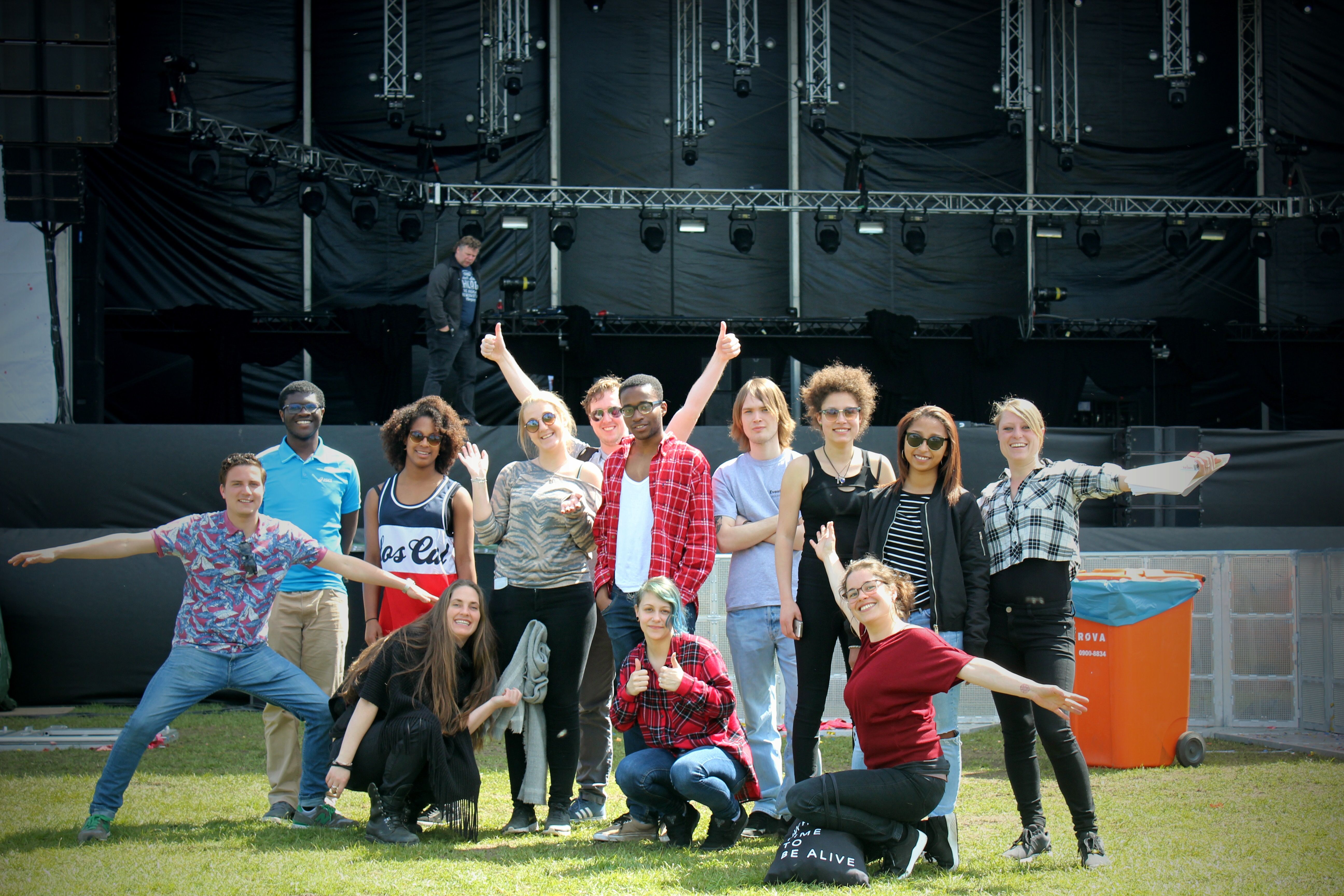 Ondersteuner op groepsavonden met jongeren van EventHands