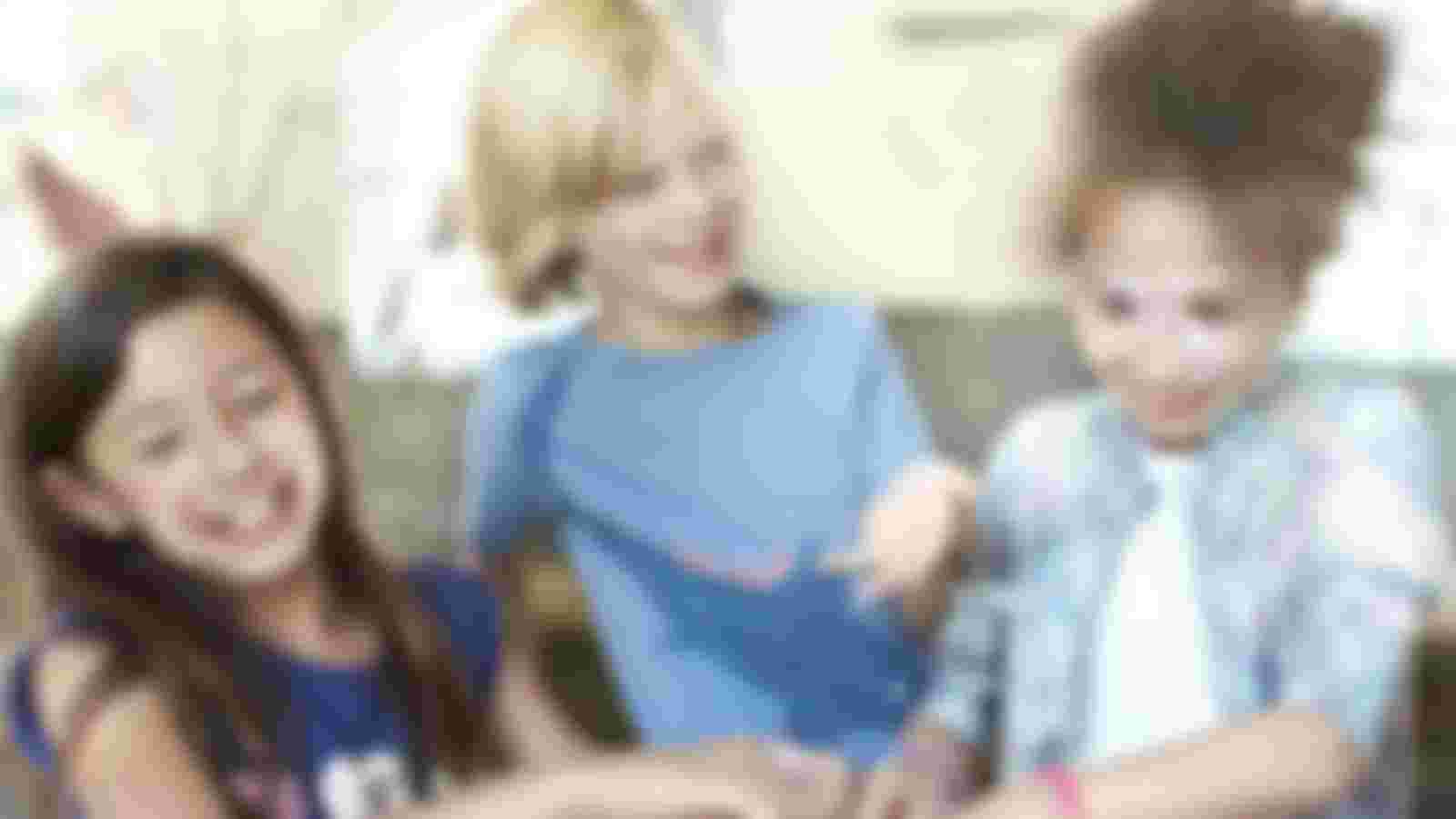 Helpen met de overblijf en meelunchen op Mr. Spigtschool