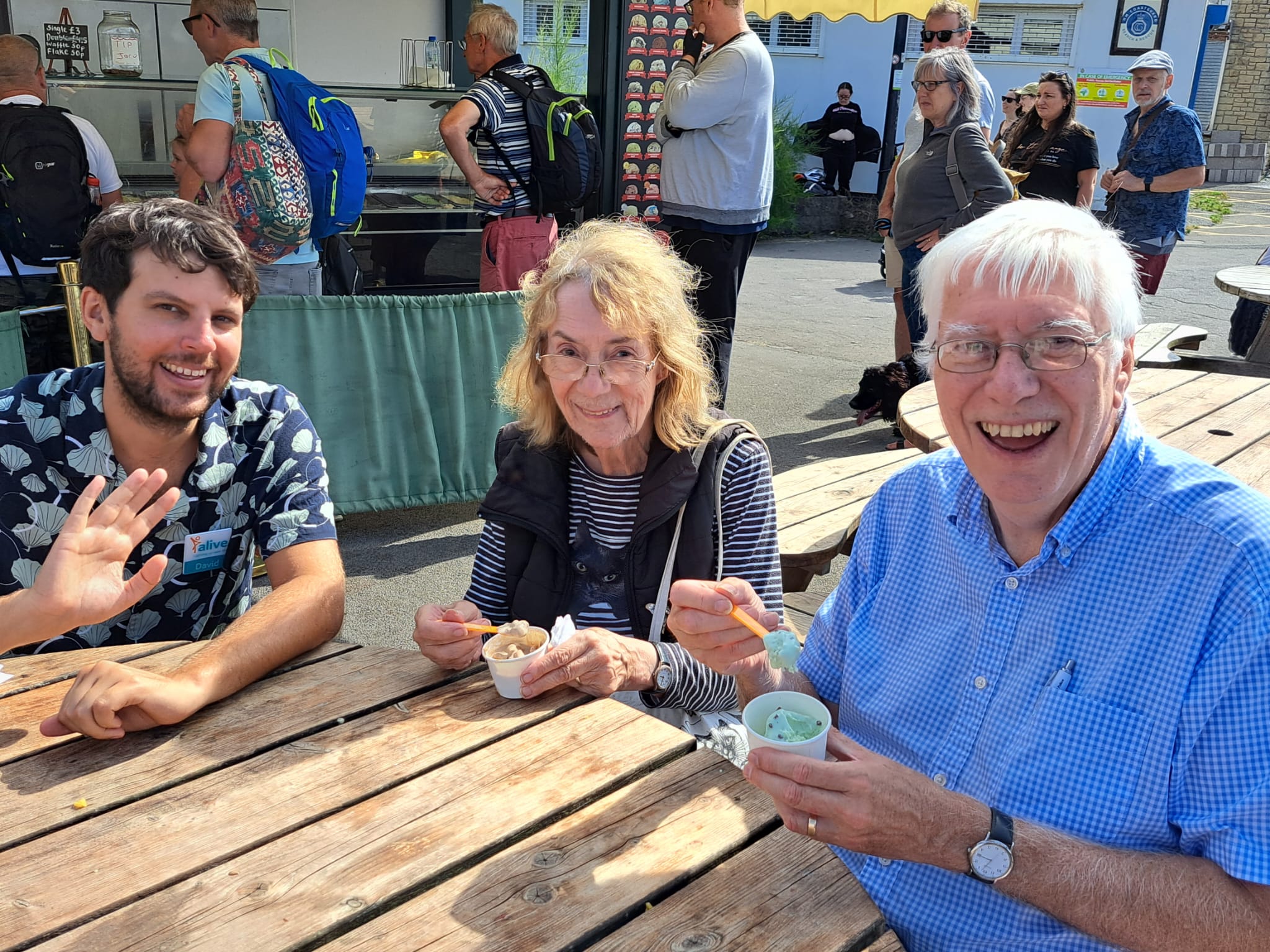 Volunteer at our Dementia Meeting Centre in Nailsea and make a real difference!