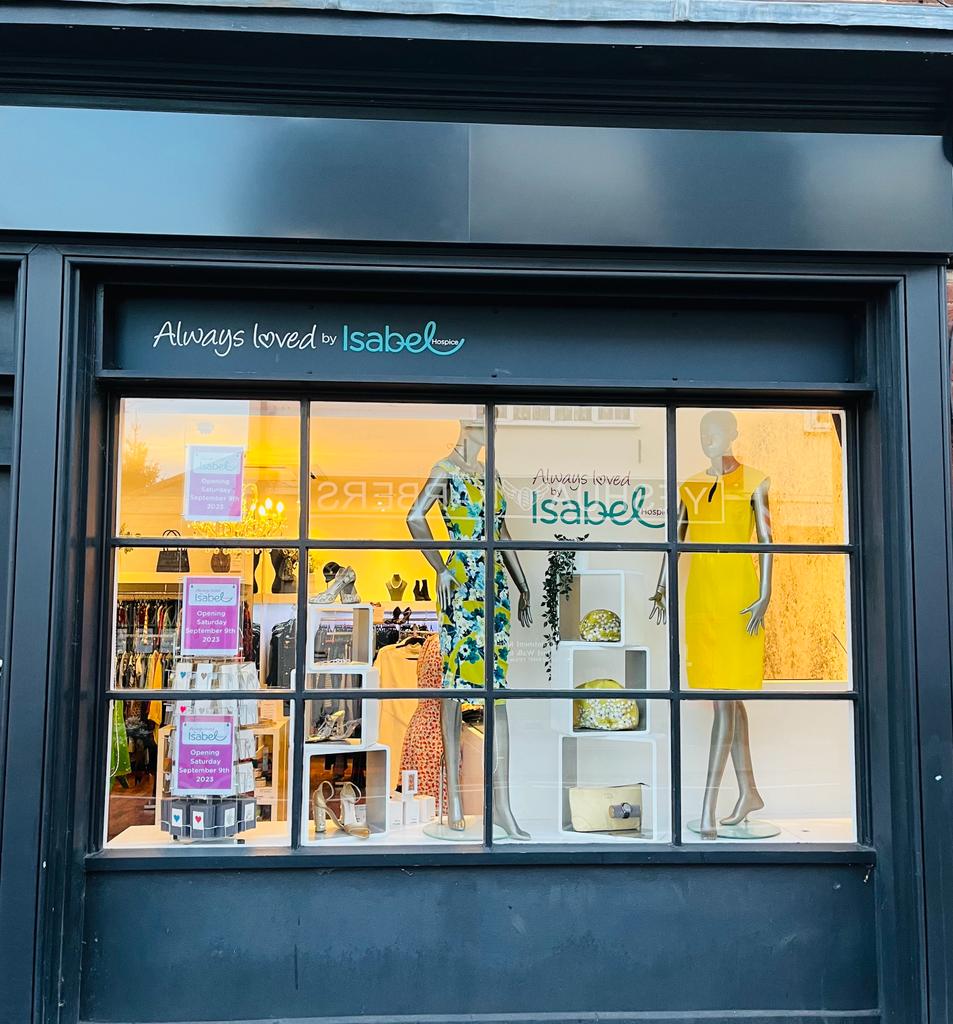 Volunteer Retail Assistant (Hatfield Town Centre)