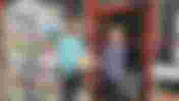 uitreiking goed geregeld certificaat door VC Utrecht aan Taal Doet Meer 2022