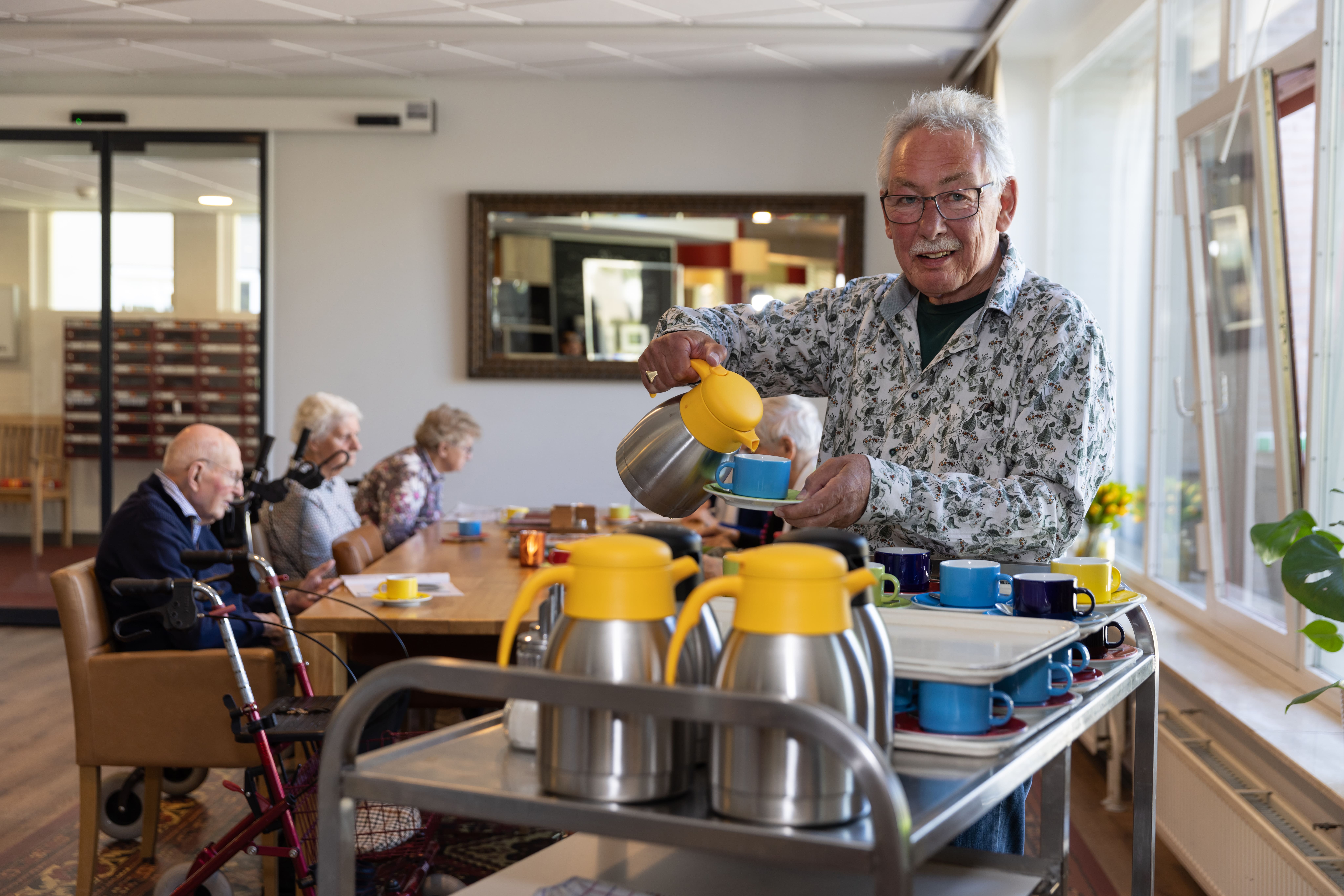 Wie wil op woensdag- of donderdagavond 1 uurtje koffieschenken bij Florisberg?