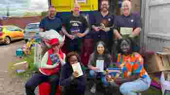 Group volunteering. We can help.