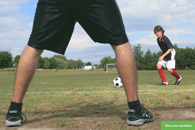Mag deze jongen bij jou zijn Nederlands verbeteren?