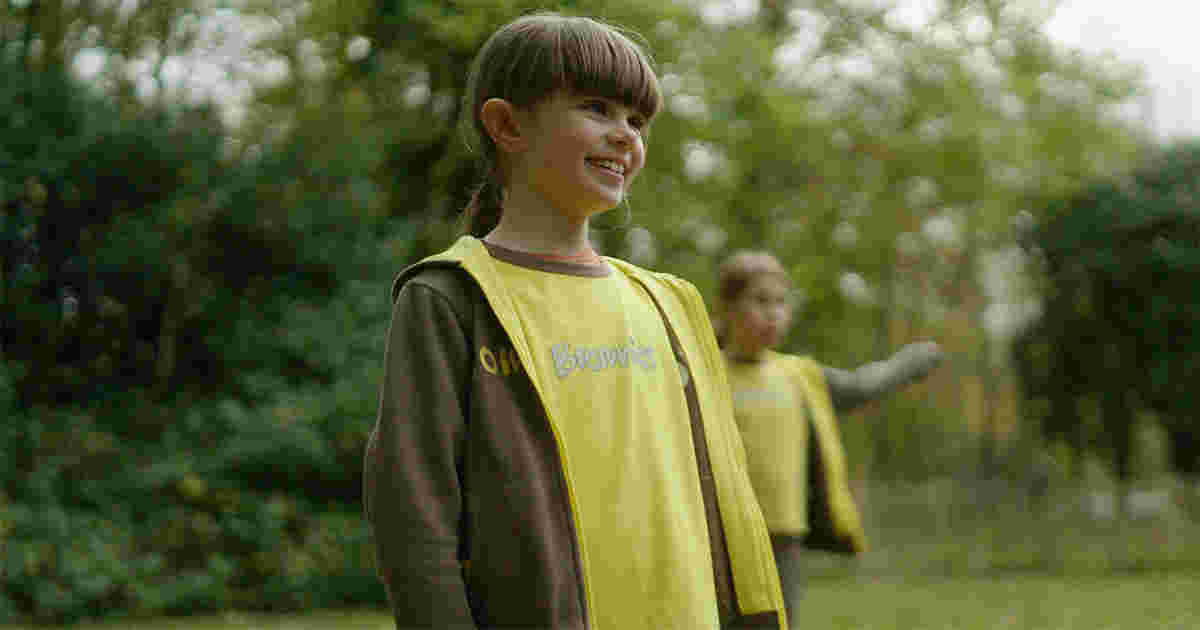 Girlguiding Volunteers - Brownie Leaders and Helpers - Warden Hill - Tuesdays