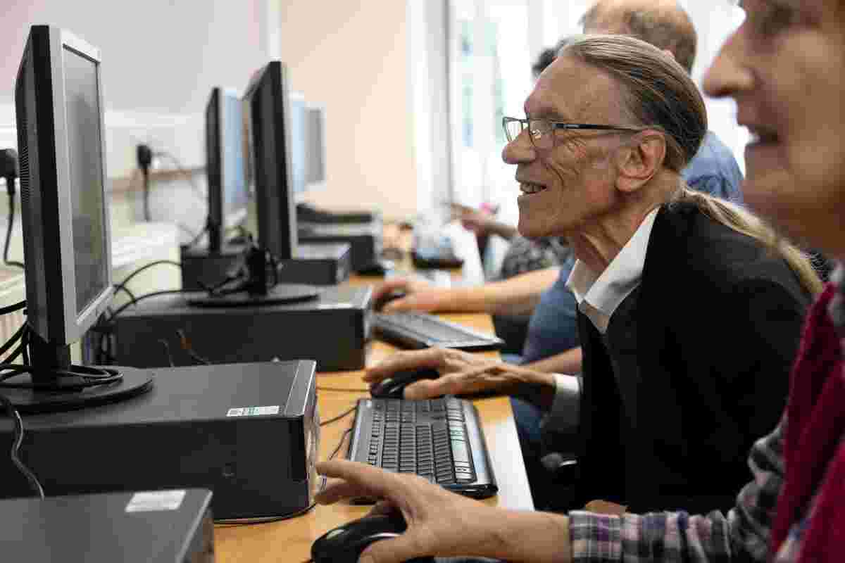 Digital Support Volunteer