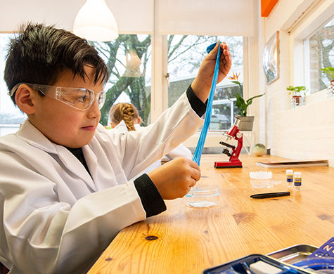 een handje helpen bij de BSO