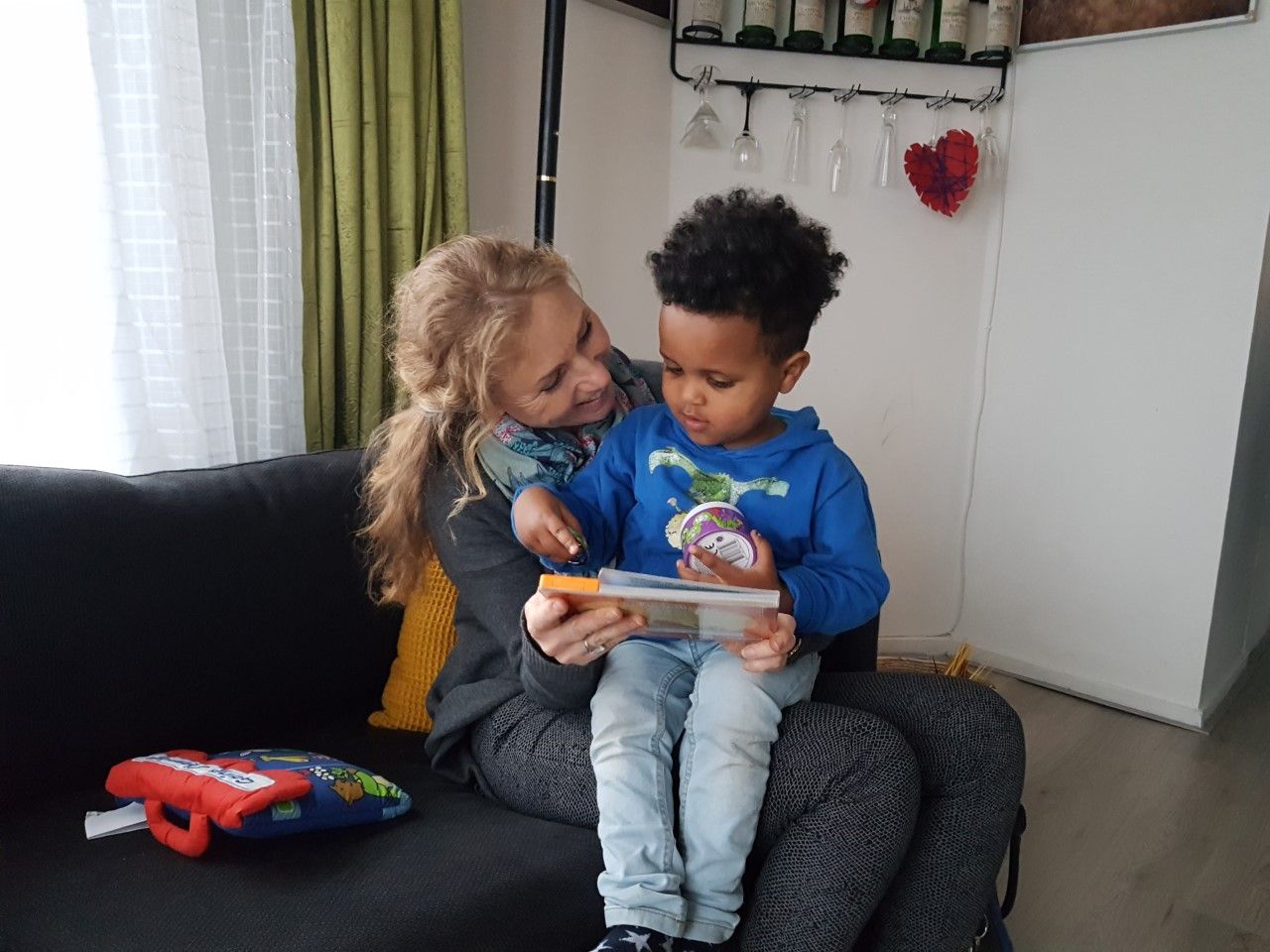 Voorlezer Bezuidenhout - Wil jij een groot verschil maken voor een kind?