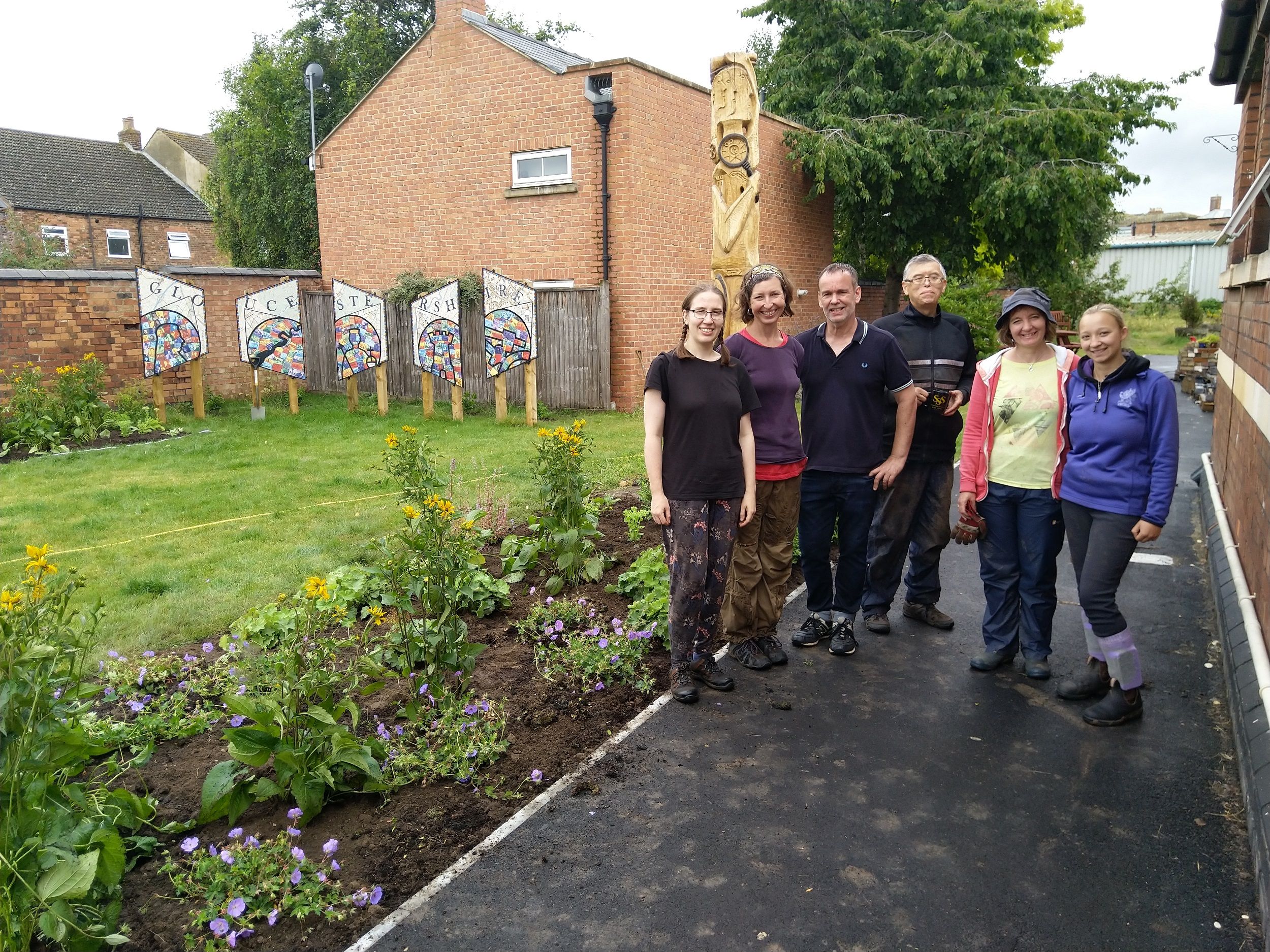 Heritage Hub volunteer gardener 