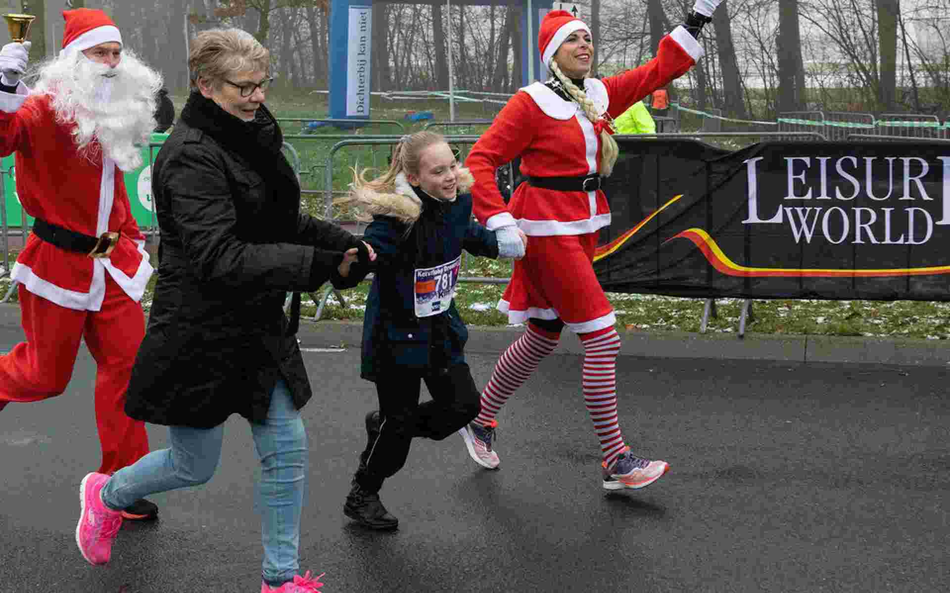 Kerstrun Oldemarkt zaterdagmiddag 16 december 2023