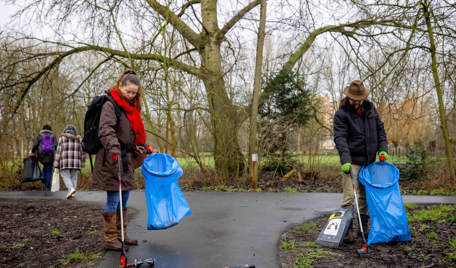 Begeleider bij opruimactie