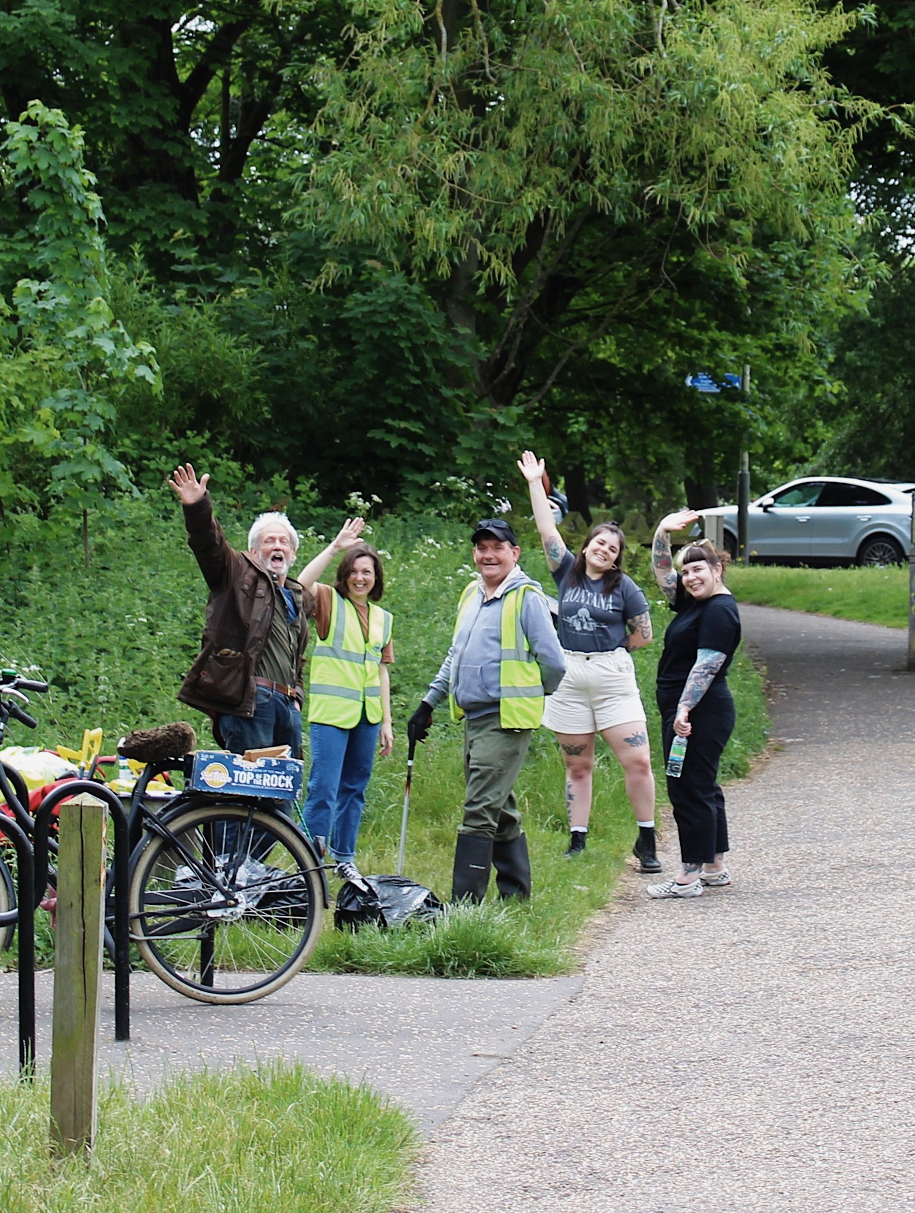 Train Wood Litter Pick