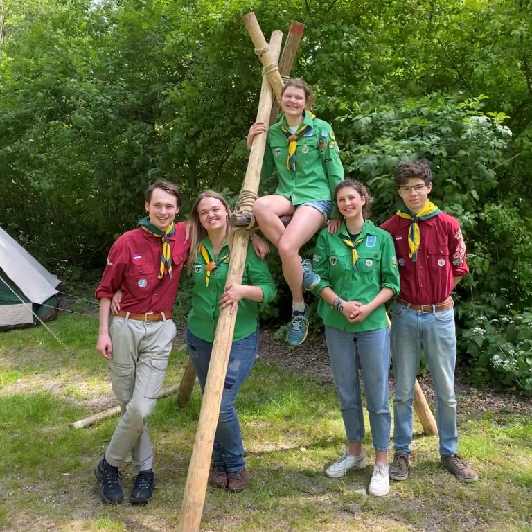 Houd jij van fikkie stoken? En met jongeren aan de slag gaan? Word Scoutsleiding