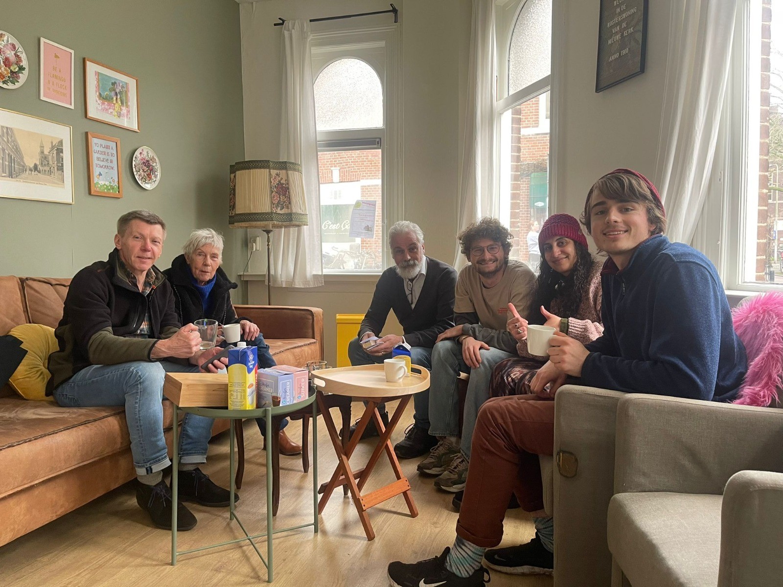 ☕ Word jij de host T-Leuten Huiskamer Wittevrouwen? 🎲