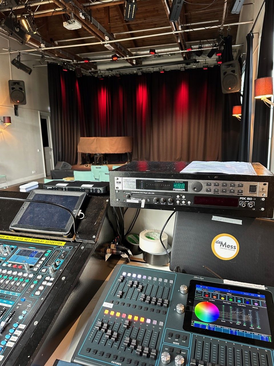 Handige handen gevraagd voor licht en geluid bij theater De Mess