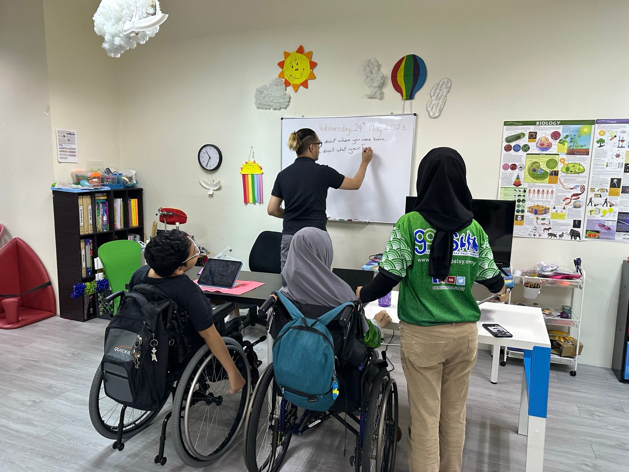 Volunteer as Class Teacher