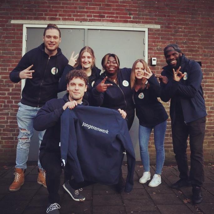 ‘Met jongeren leuke activiteiten ondernemen?’