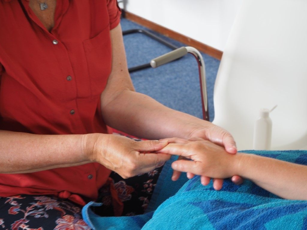 Mensen die massage (na workshop) willen geven aan ouderen met dementie