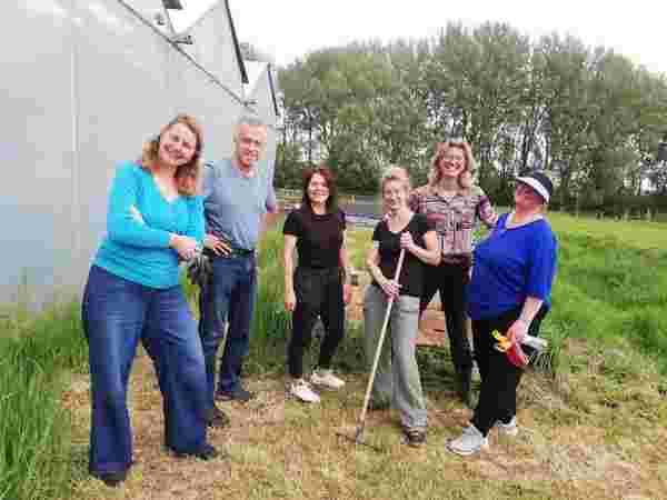 Kom je meewerken in de tuin?