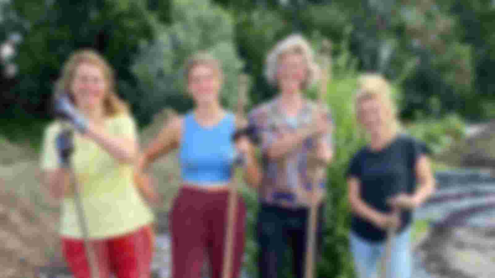 Twee kluszaterdagochtendenin de tuin