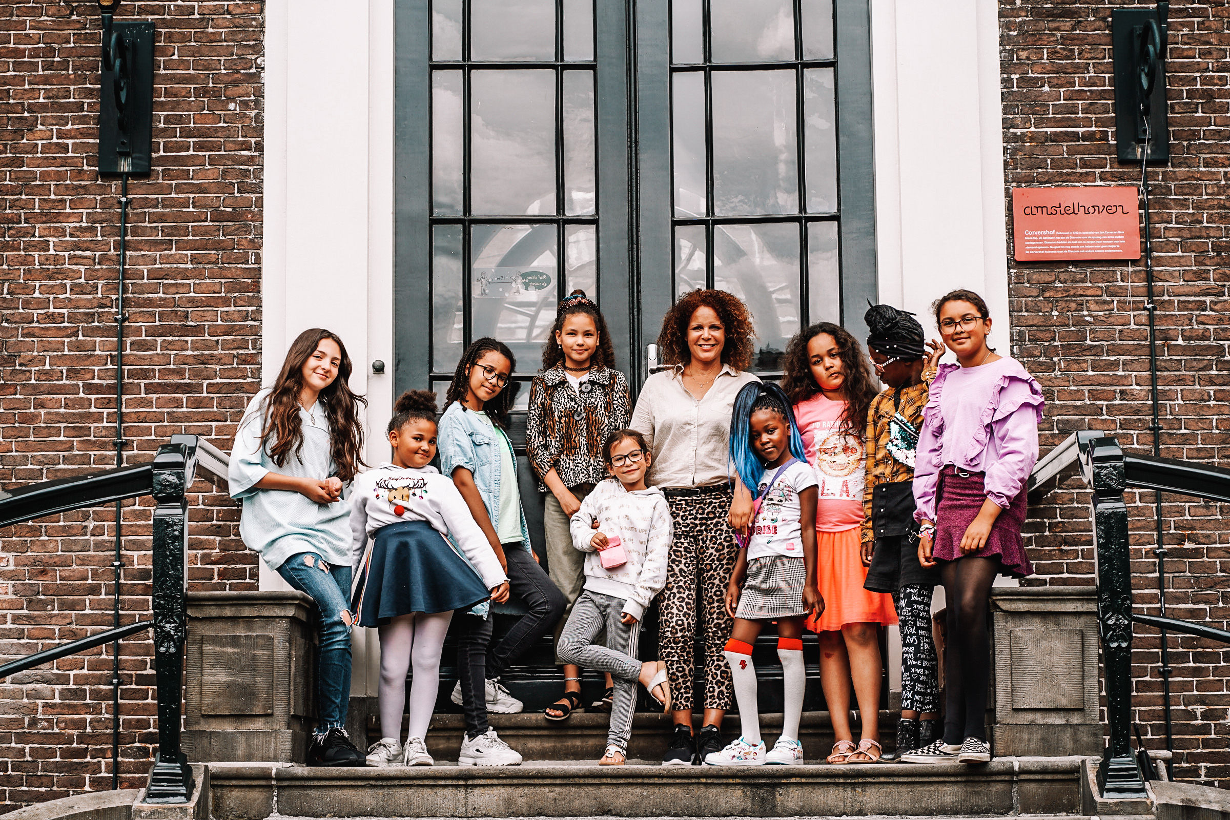 Help het Meisjeshuis naar het tropenmuseum 