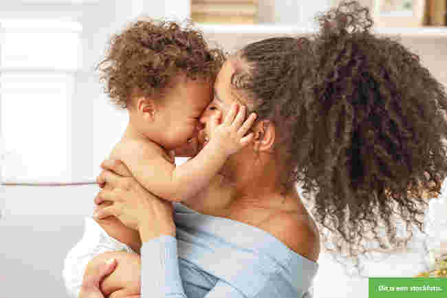 Deze schattige baby komt graag met je knuffelen!