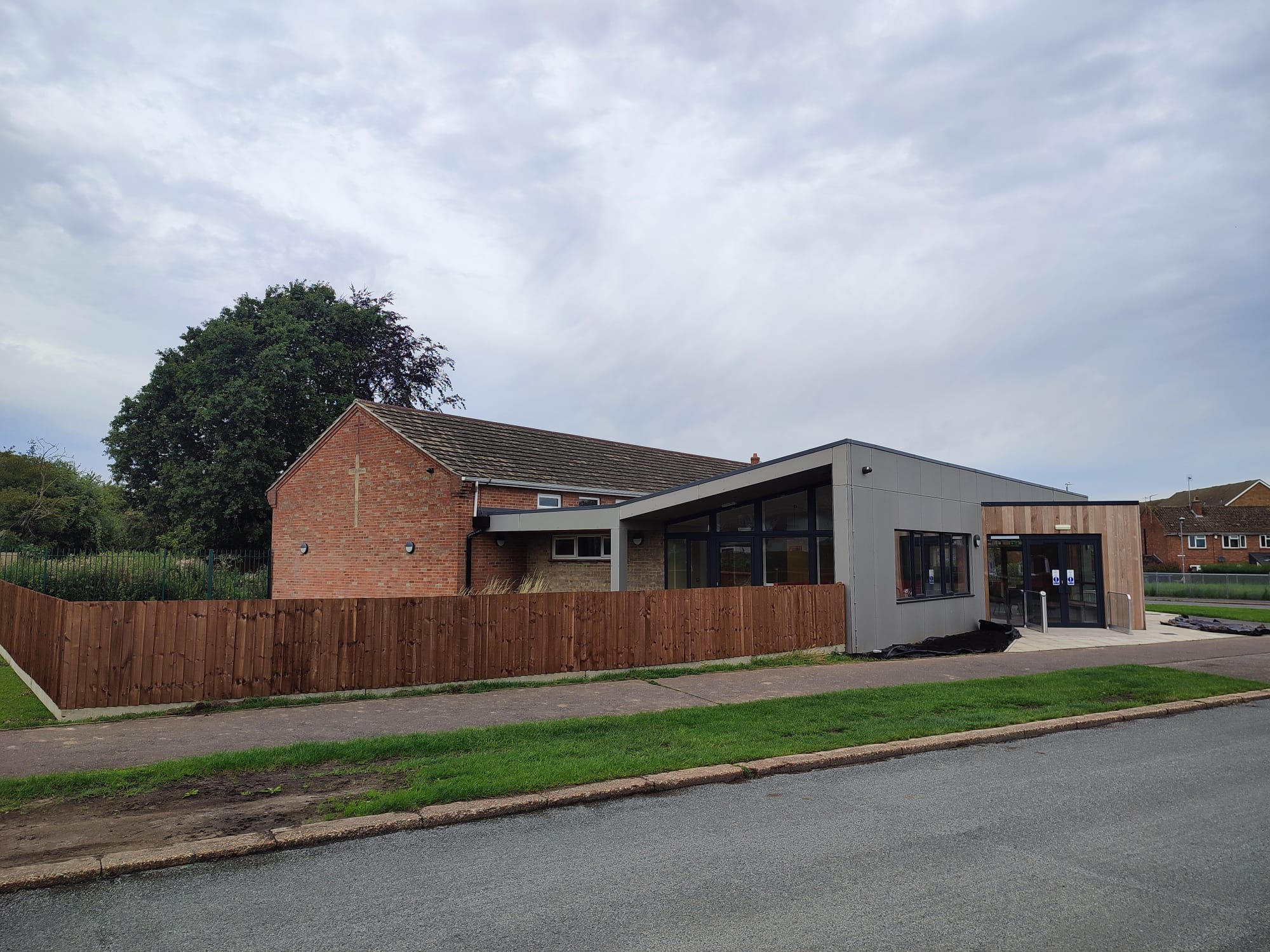 Kitchen Volunteer: Collecting Dishes/Washing Up