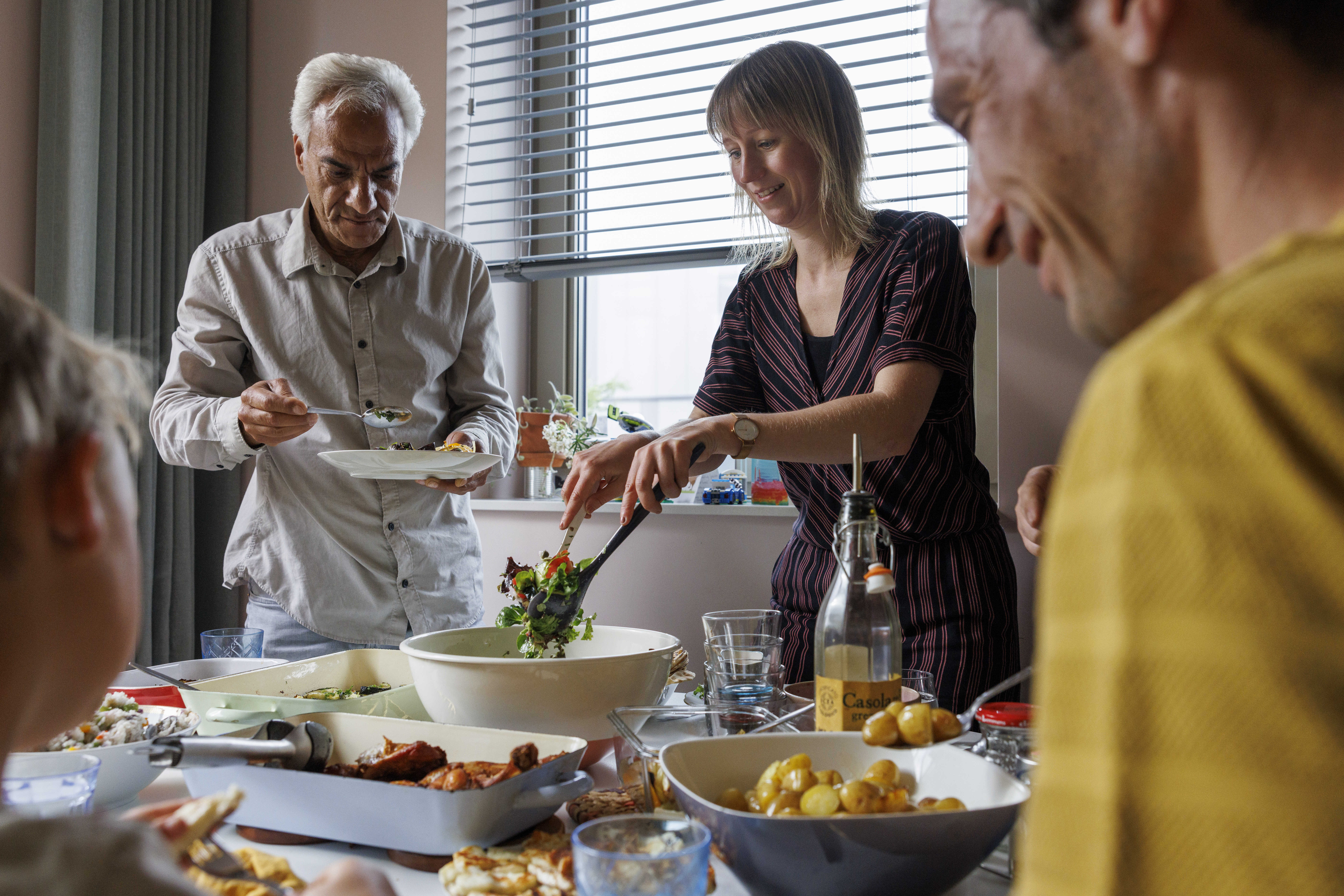 Ontvang vluchtelingen uit de noodopvang voor een etentje  