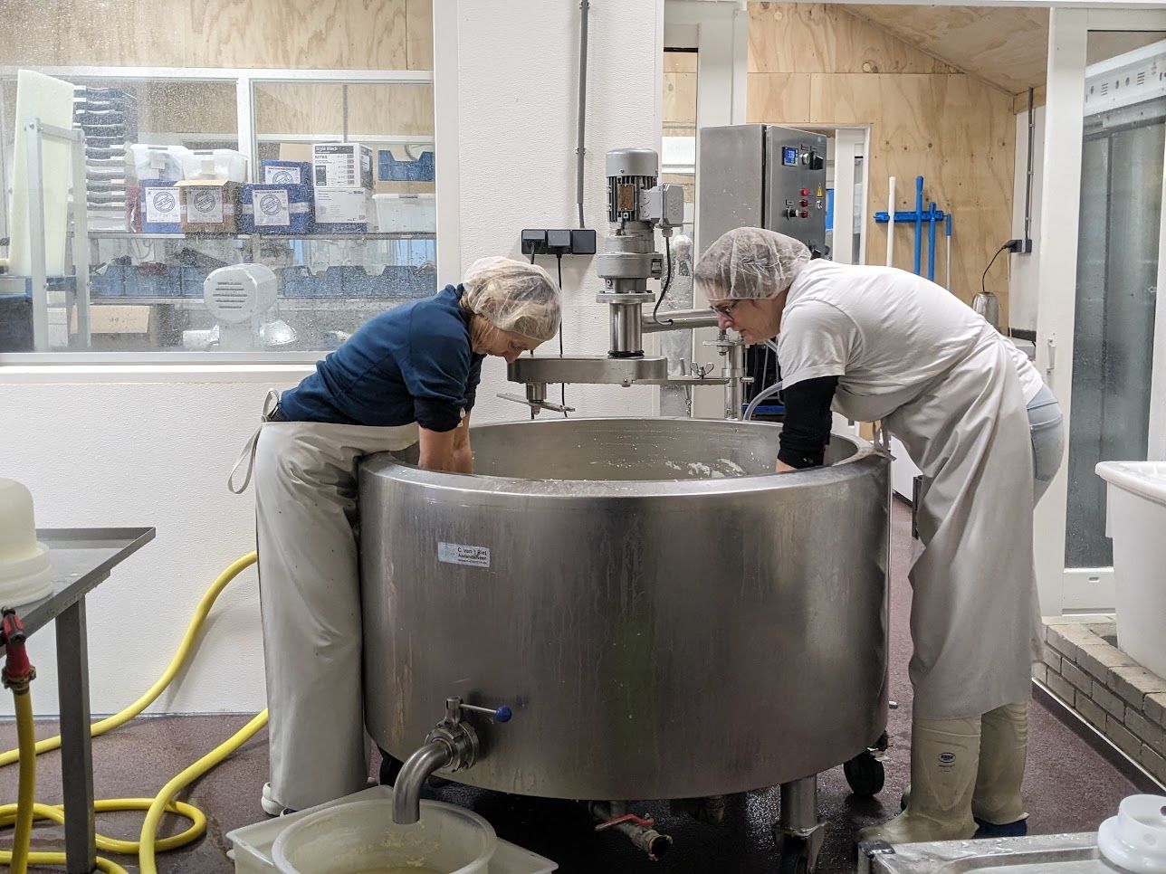 Kaas- en zuivel maken op de boerderij