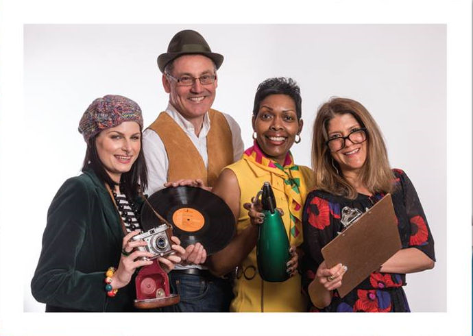 Retail Volunteer vintage & Retro