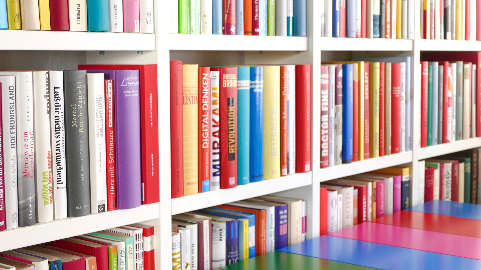 Home Library Service Volunteer