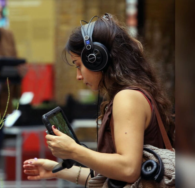 2 koptelefoons gezocht