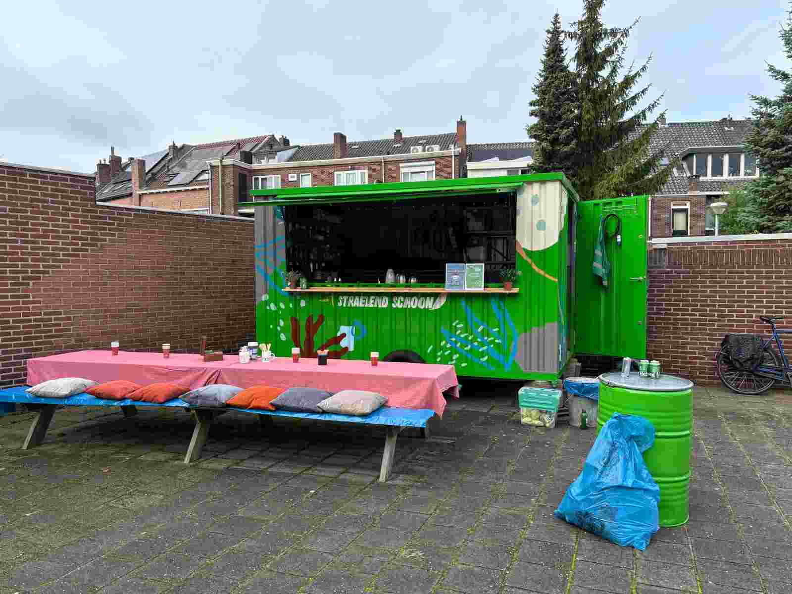 Opschoonactie / prikken