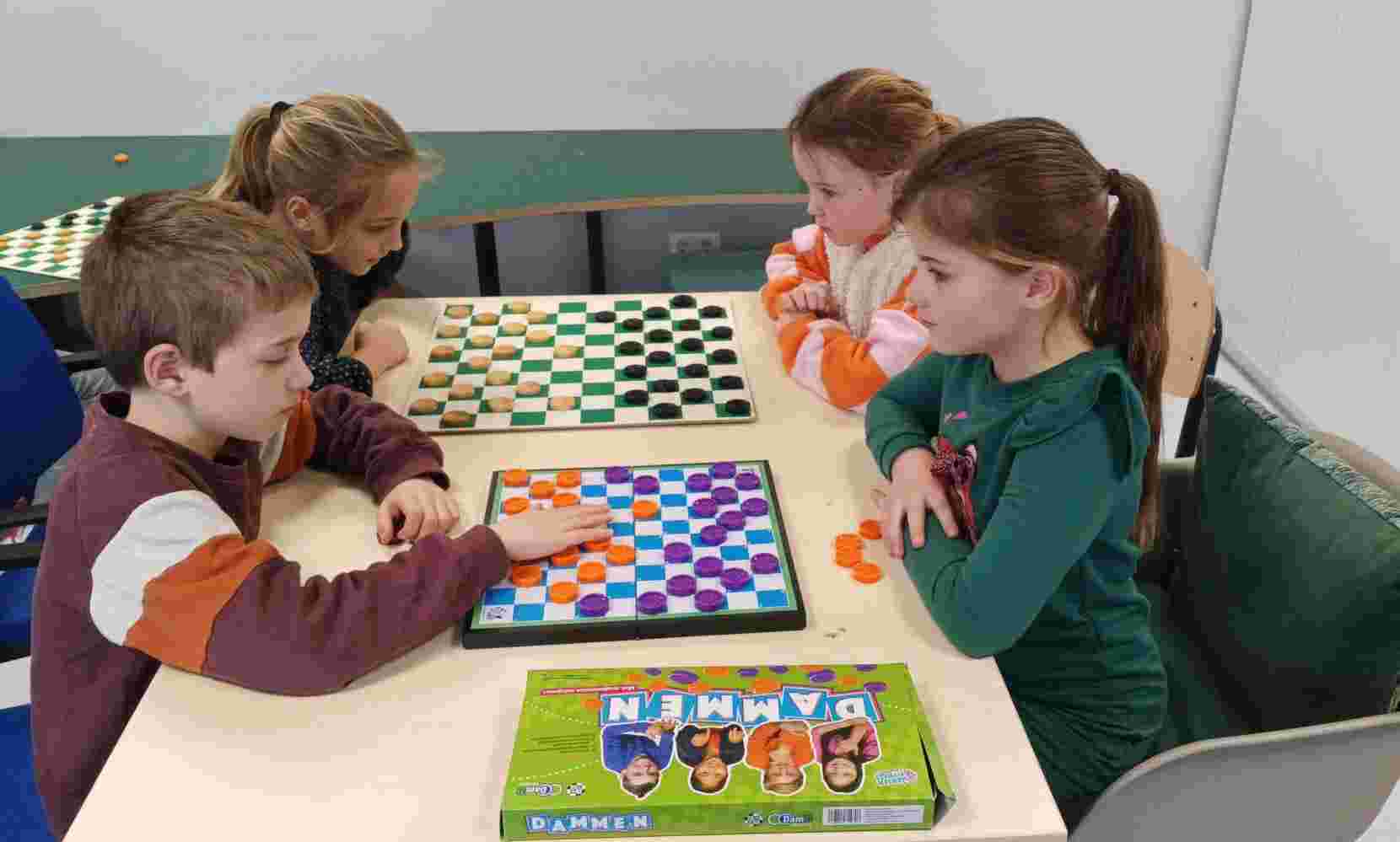 Ondersteuner damtoernooi Comité Schooldammen a.s. zaterdag 8 februari