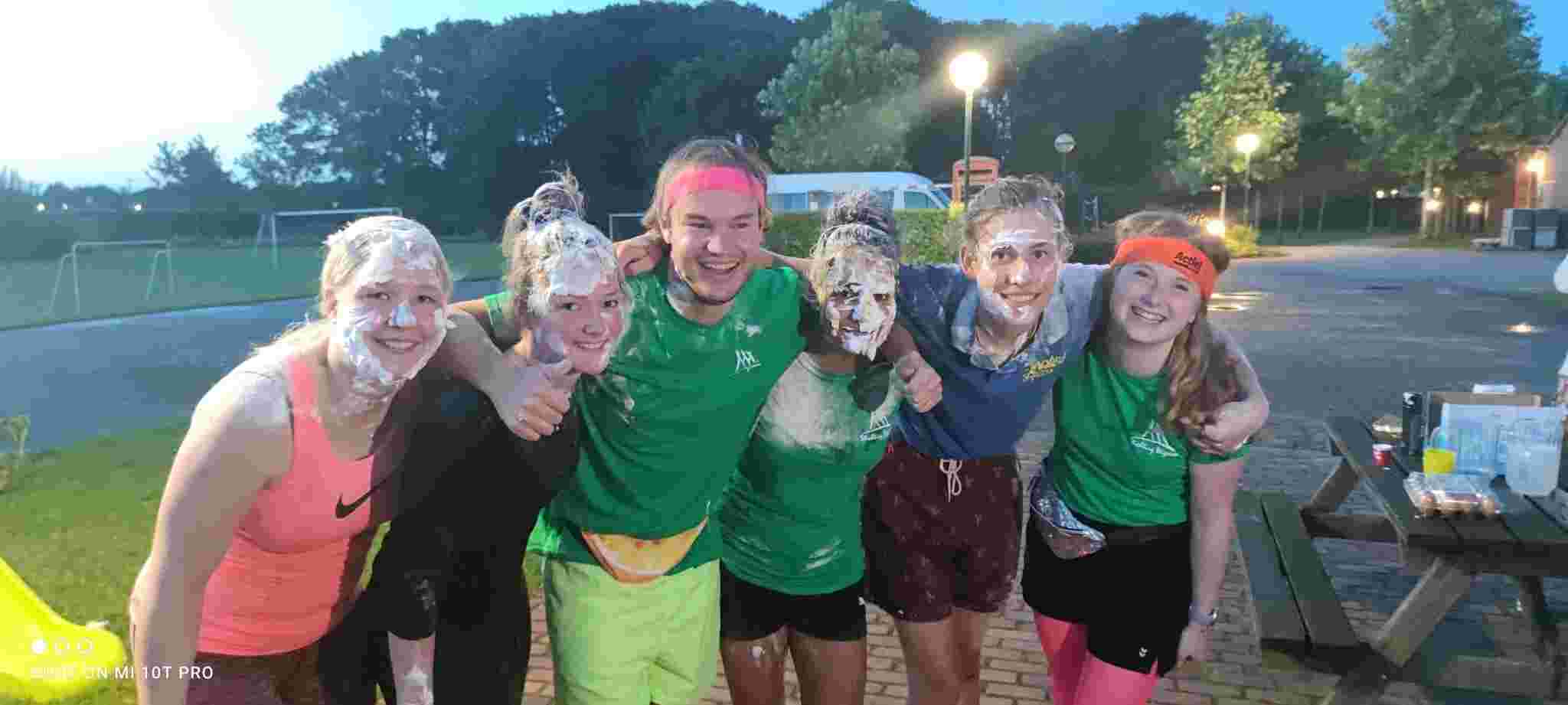 Avontuurlijke begeleider voor kinderen met een beperking