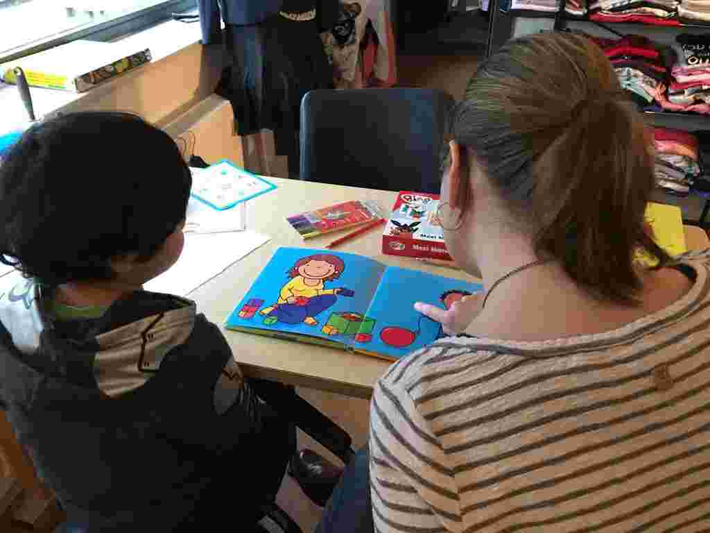 Hulp bij huiswerk (taal, rekenen of boekjes lezen)